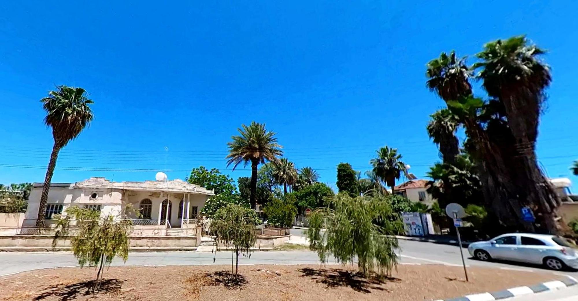 Large Close To Finikoudes With 2 Balconies *
